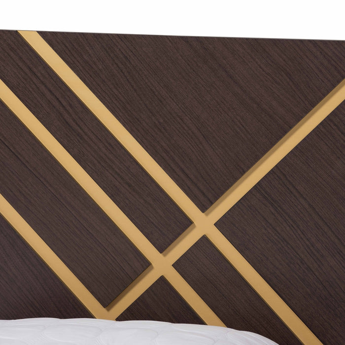 Arcelia Queen Size Platform Bed/Gold